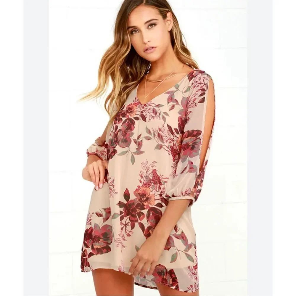 Lulu’s Shifting Dears Beige floral design L mini dress
